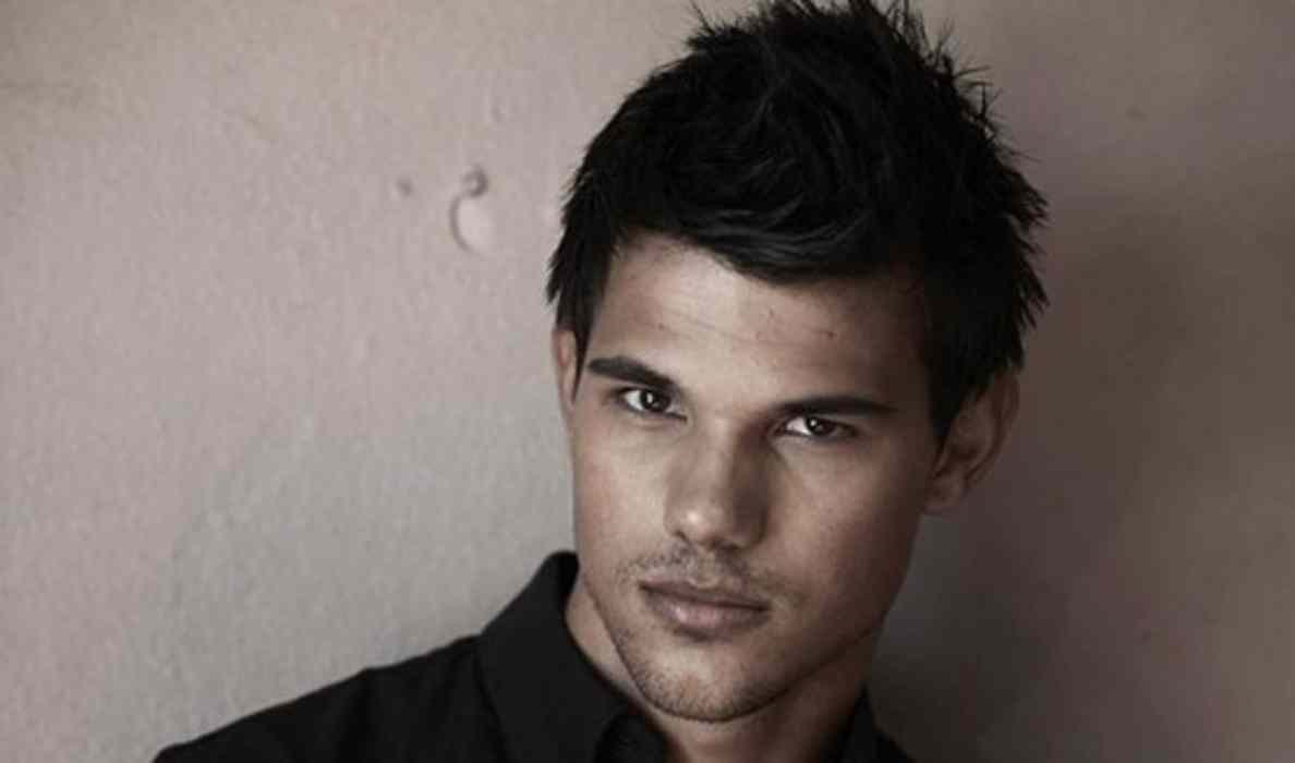 Taylor Lautner's Childhood, Home town, and Study