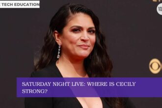 Cecily Strong