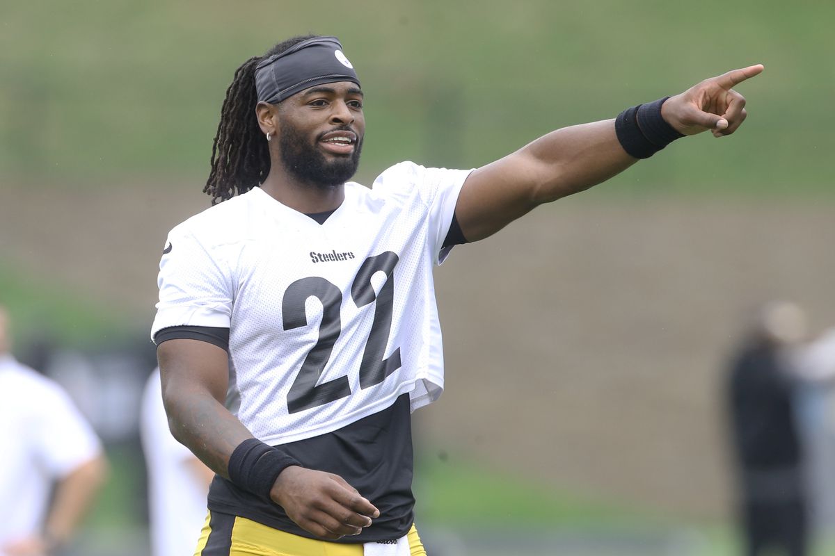 Steelers find themselves in an awkward spot with Najee Harris' injury -  Behind the Steel Curtain