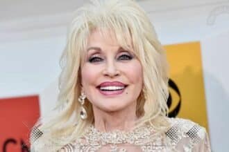 Dolly Parton Plastic Surgery