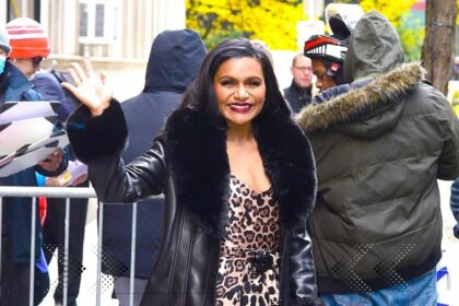 Mindy Kaling pokes fun at alleged Amy Robach, T.J. Holmes affair