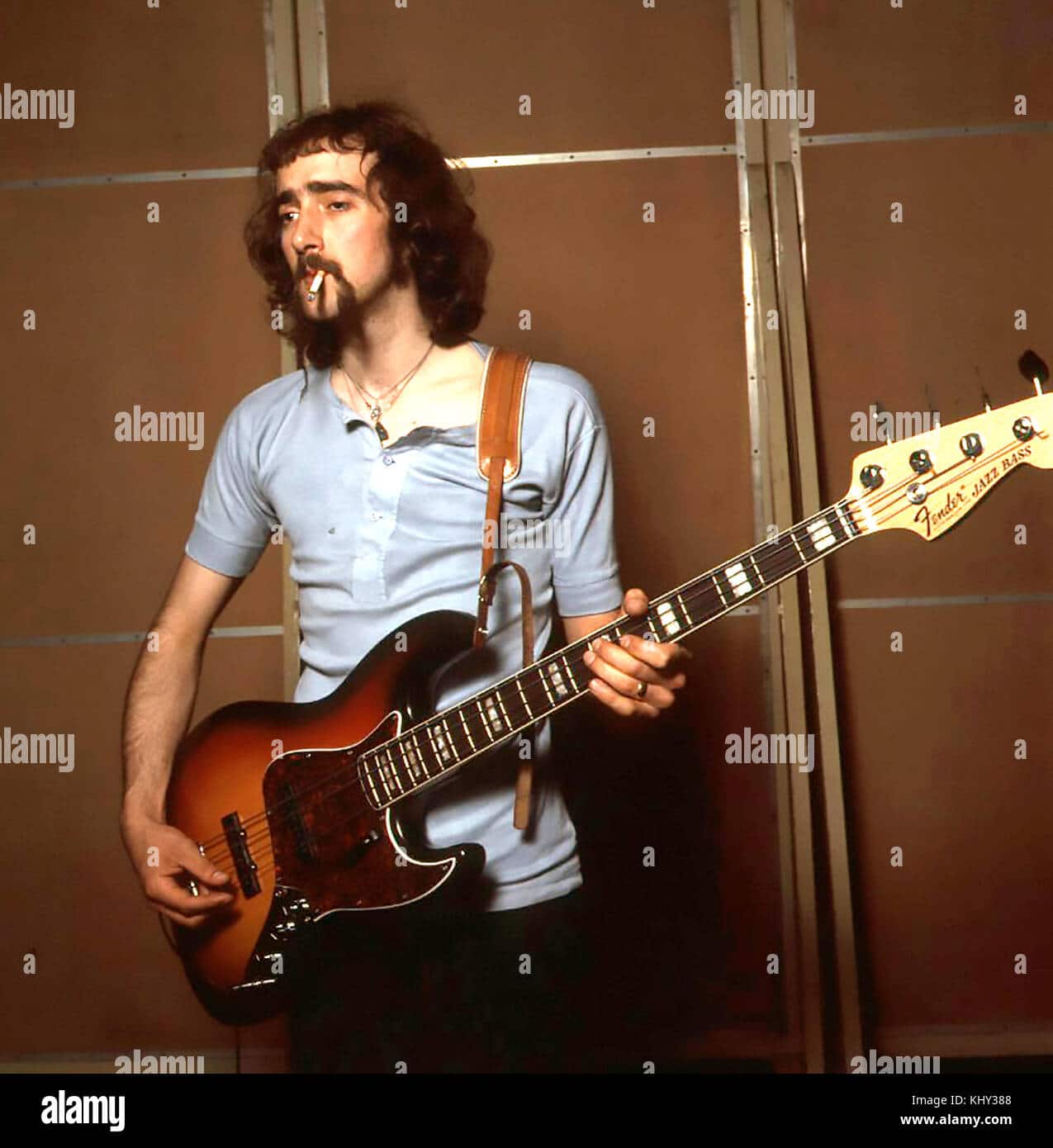 John mcvie fleetwood mac hi-res stock photography and images - Alamy