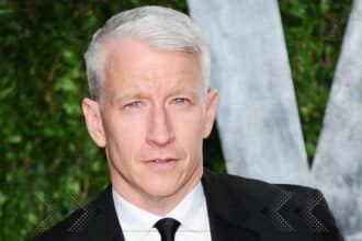 is anderson cooper gay