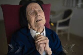 world oldest person died