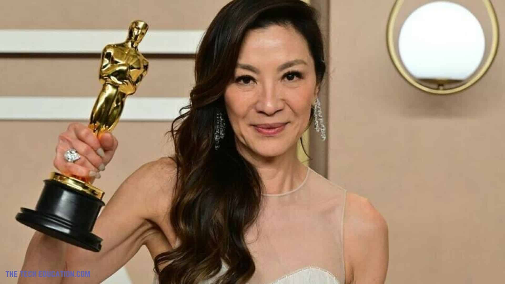 Michelle Yeoh Net Worth 2023 The First Asian Woman Wins The Oscar 1394