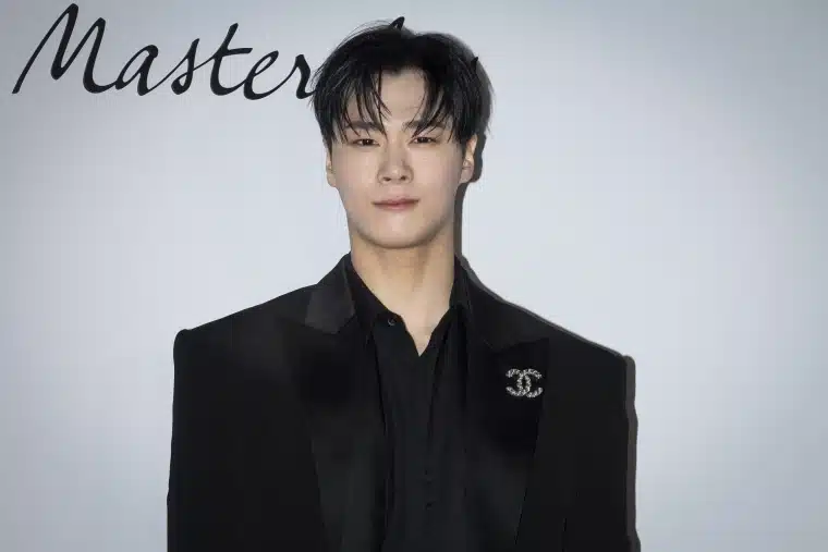 Moonbin 