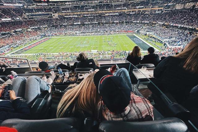 kelsea ballerini and Chase Stokes